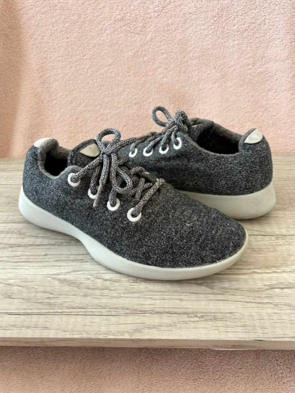 Allbirds Wool Runner Gray Merino White Midsole Lace Up Sneaker Women's 8